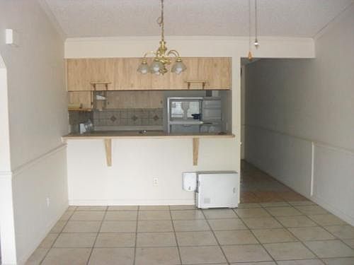 1st image of 817 Gleason Pkwy APT 1