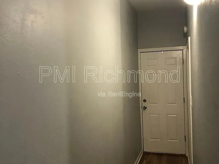 3319 E Marshall St #1 — Photo 2