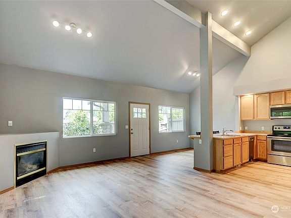 5th image of 211 Yauger Way NW