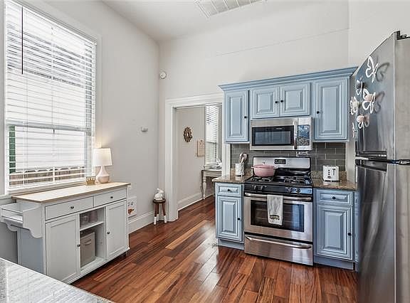 4th image of 5026 Annunciation St