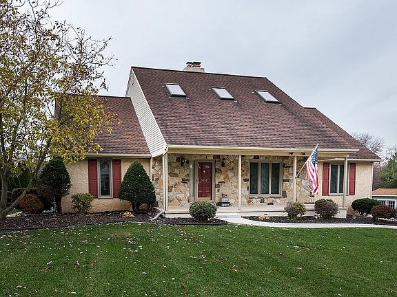 2nd image of 507 Stenning Dr
