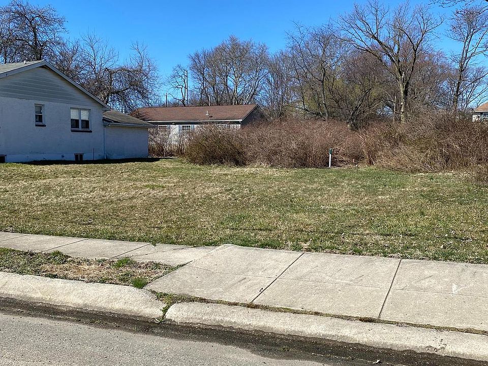 2nd image of 31 Broadway Ave