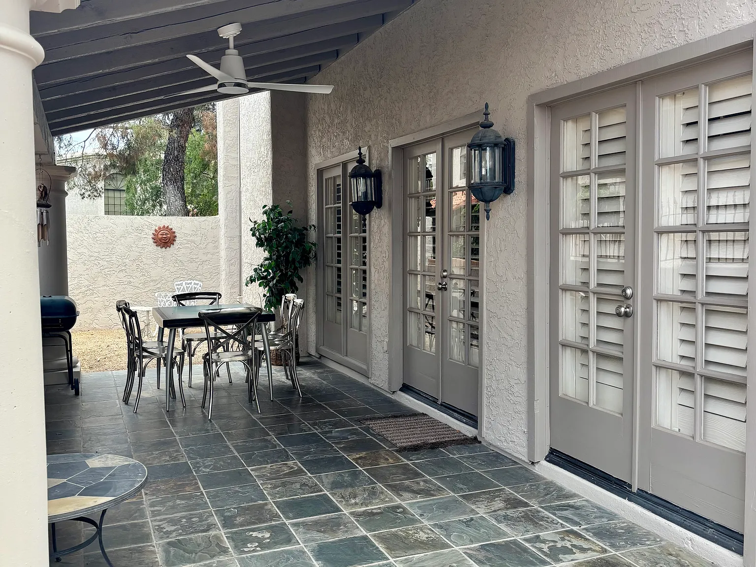 3 bed, 2463 sqft, $4,500 — Photo 3