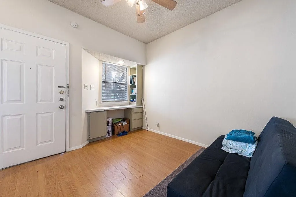 2604 Salado St Apt 302 — Photo 3