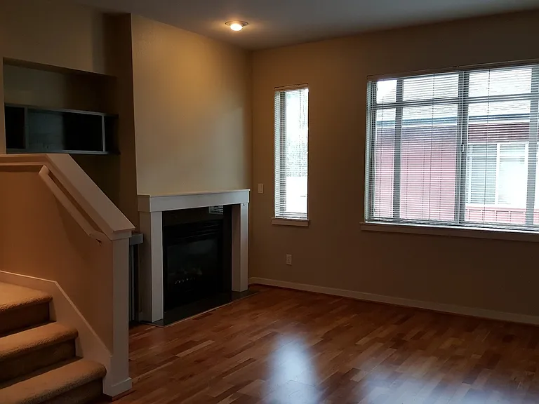 2106 Yakima Ct — Photo 7