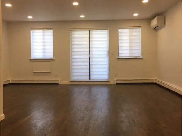 1778 East 12th Street image 3 of 11