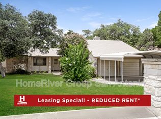 8815 Wellesley Manor Dr, San Antonio, TX 78240