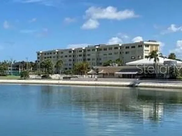 4650 Cove Cir APT 210, Saint Petersburg, FL 33708