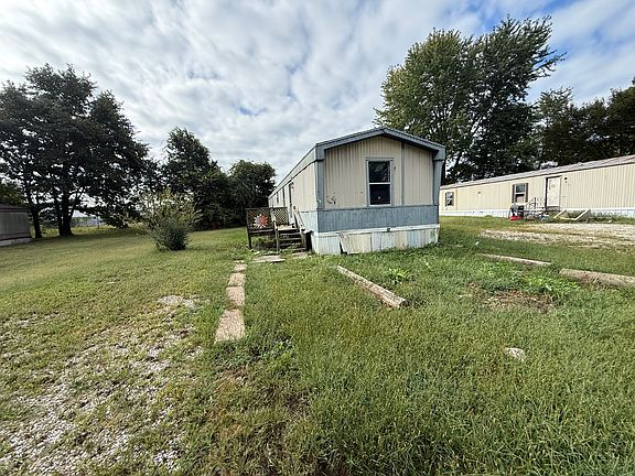 2nd image of 3918 Reagan Dr #14