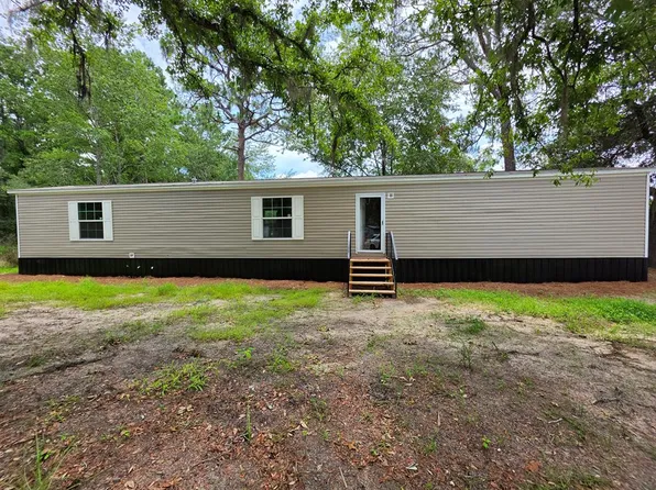 6891 Oak Ridge Cir, Blackshear, GA 31516