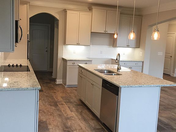 4th image of 4937 Saint Ives Dr