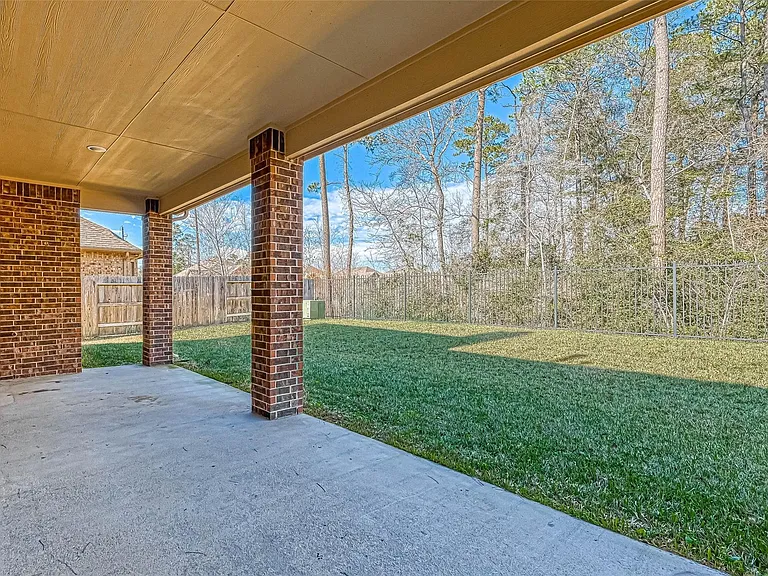 5340 Pointe Spring Xing — Photo 47