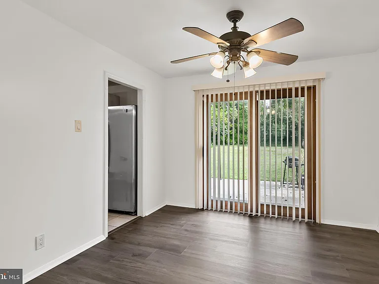 116 Eaton Pl — Photo 6