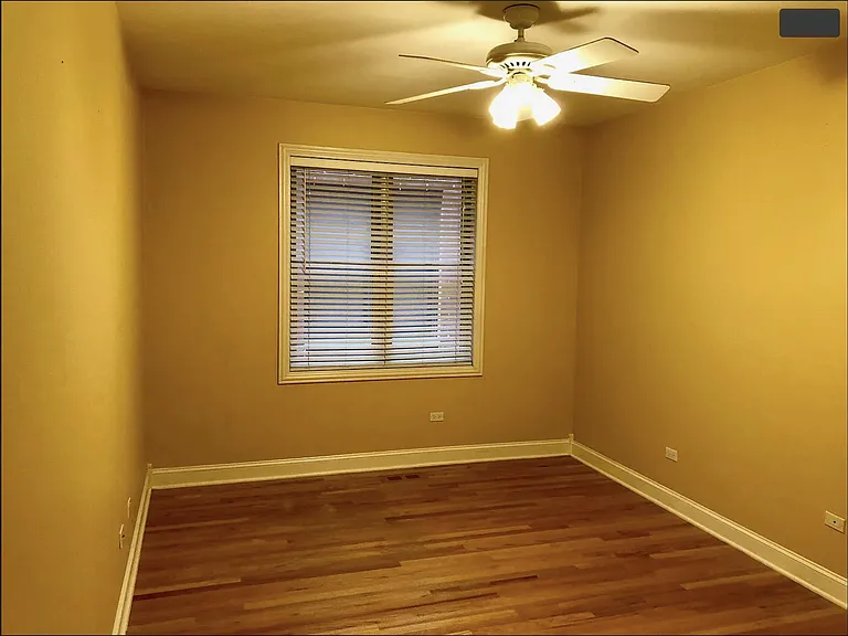2047 W Belmont Ave #3 — Photo 13