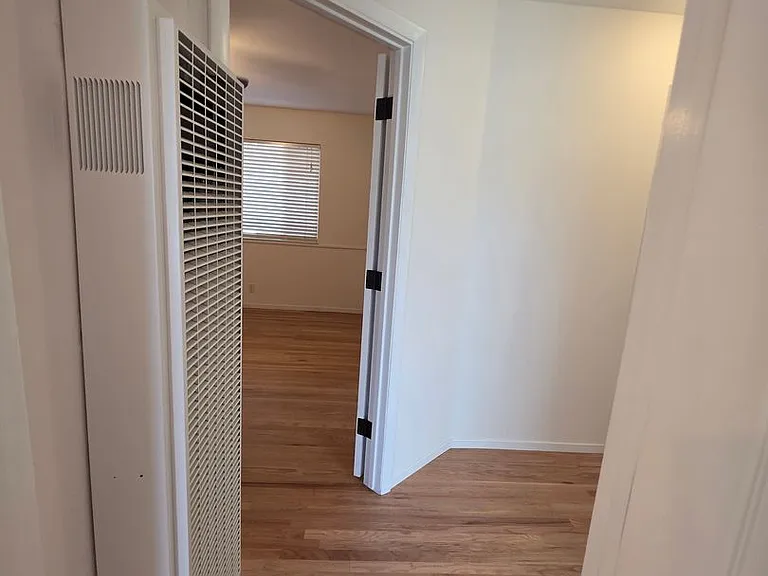 4001 Roland Dr — Photo 37