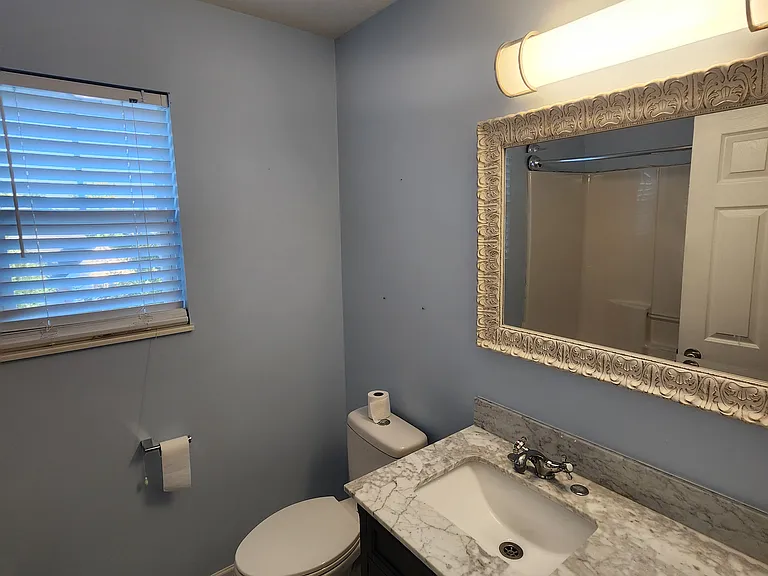1743 Moses Ave — Photo 11