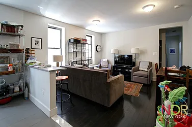 Rented by Next Door Realty NYC