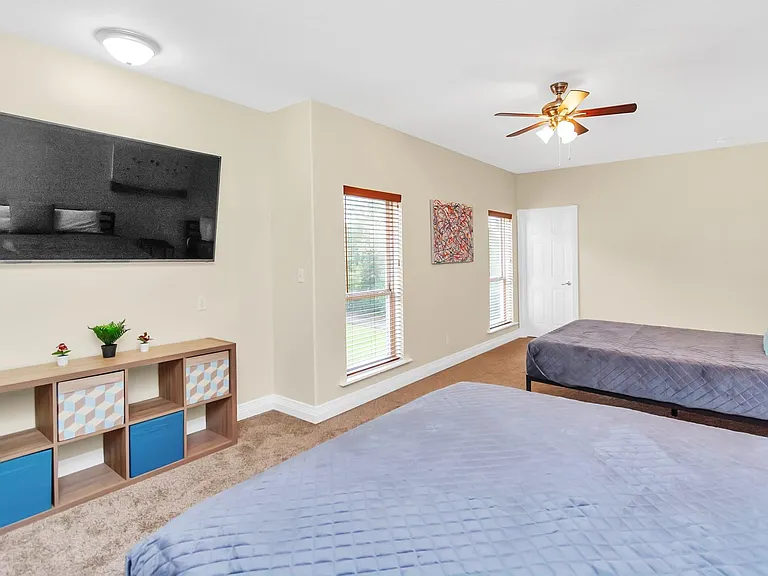 1730 Lakeshore Dr — Photo 28