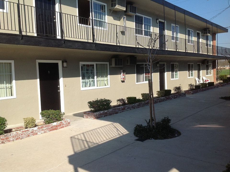 1st image of 700 O St APT 33