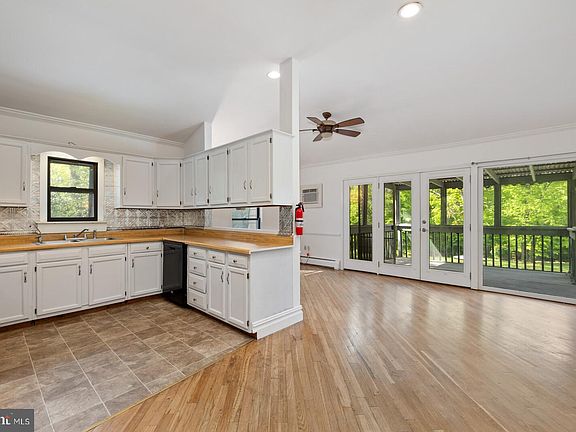 4th image of 106 Mosher Rd
