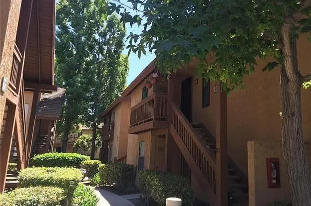 1 bed, 814 sqft, $2,800 — Photo 1