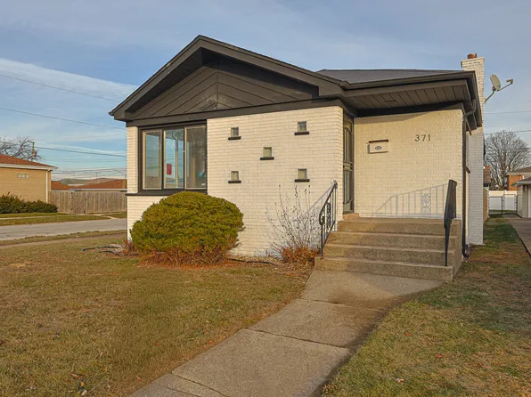 371 Bensley Ave, Calumet City, IL 60409