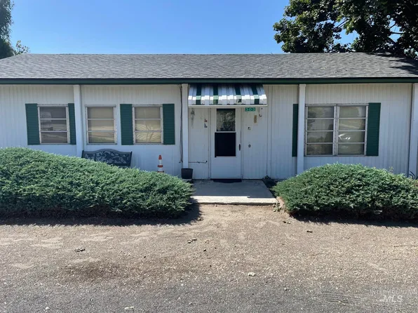 303 4th St, Melba, ID 83641