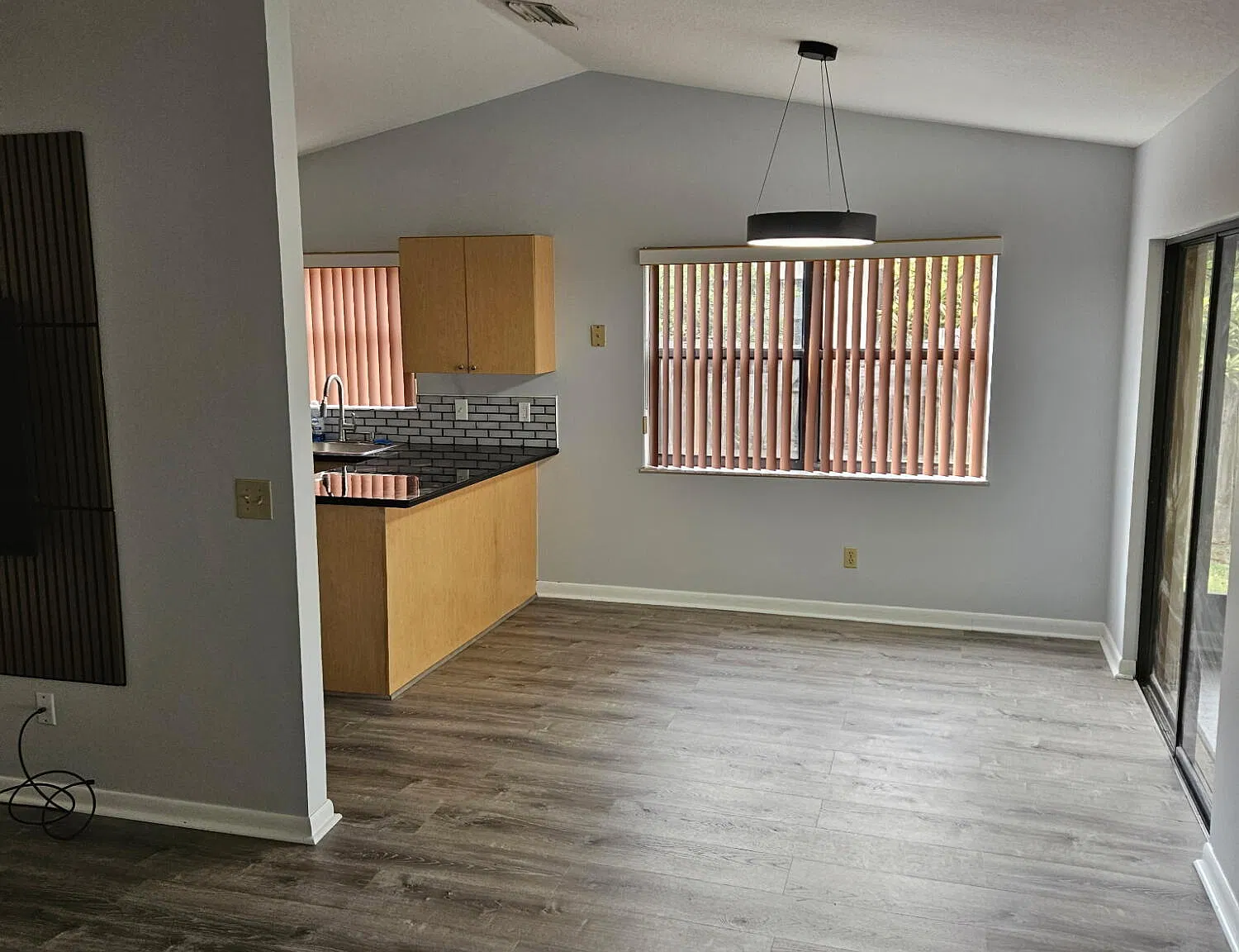 2 bed, 2.0 bath, 1188 sqft, $2,000 — Photo 4
