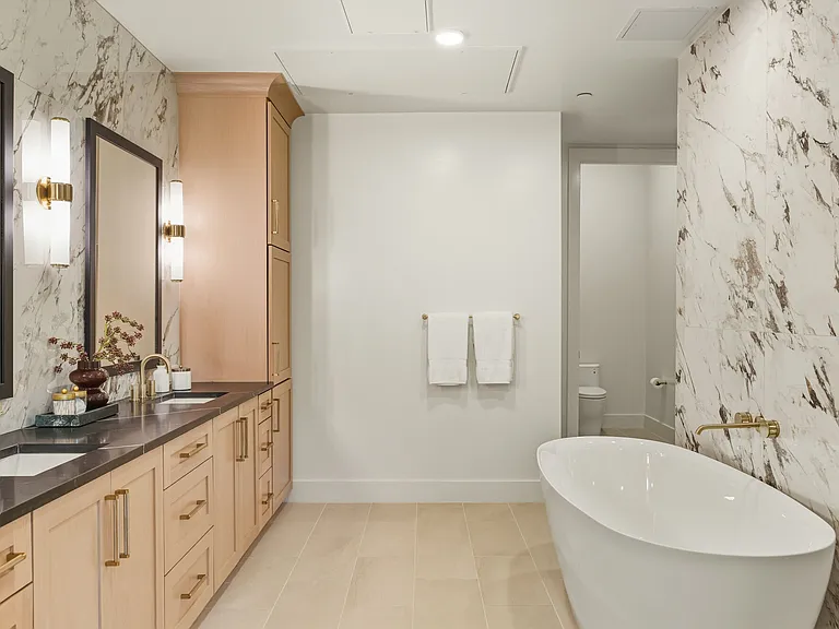 Residences at Southlake — Photo 22