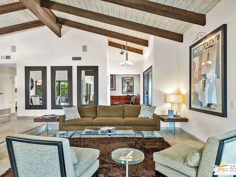 1347 Primavera Dr — Photo 13