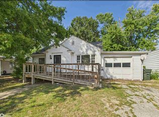 402 Hawthorne Pl, Keokuk, IA 52632