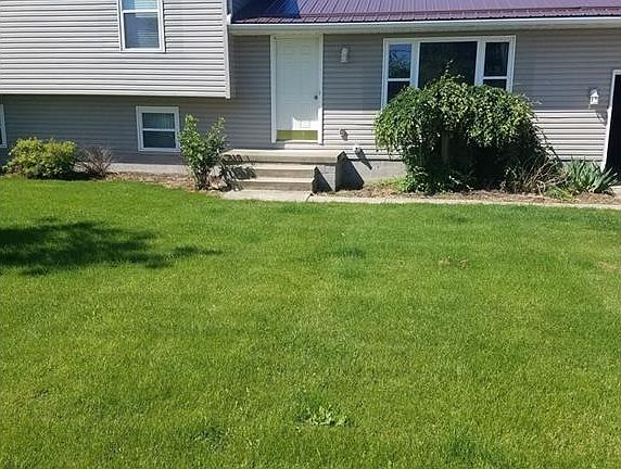 3rd image of 8462 Paris Ave