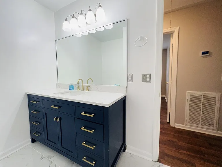 108 Ryan Dr — Photo 9