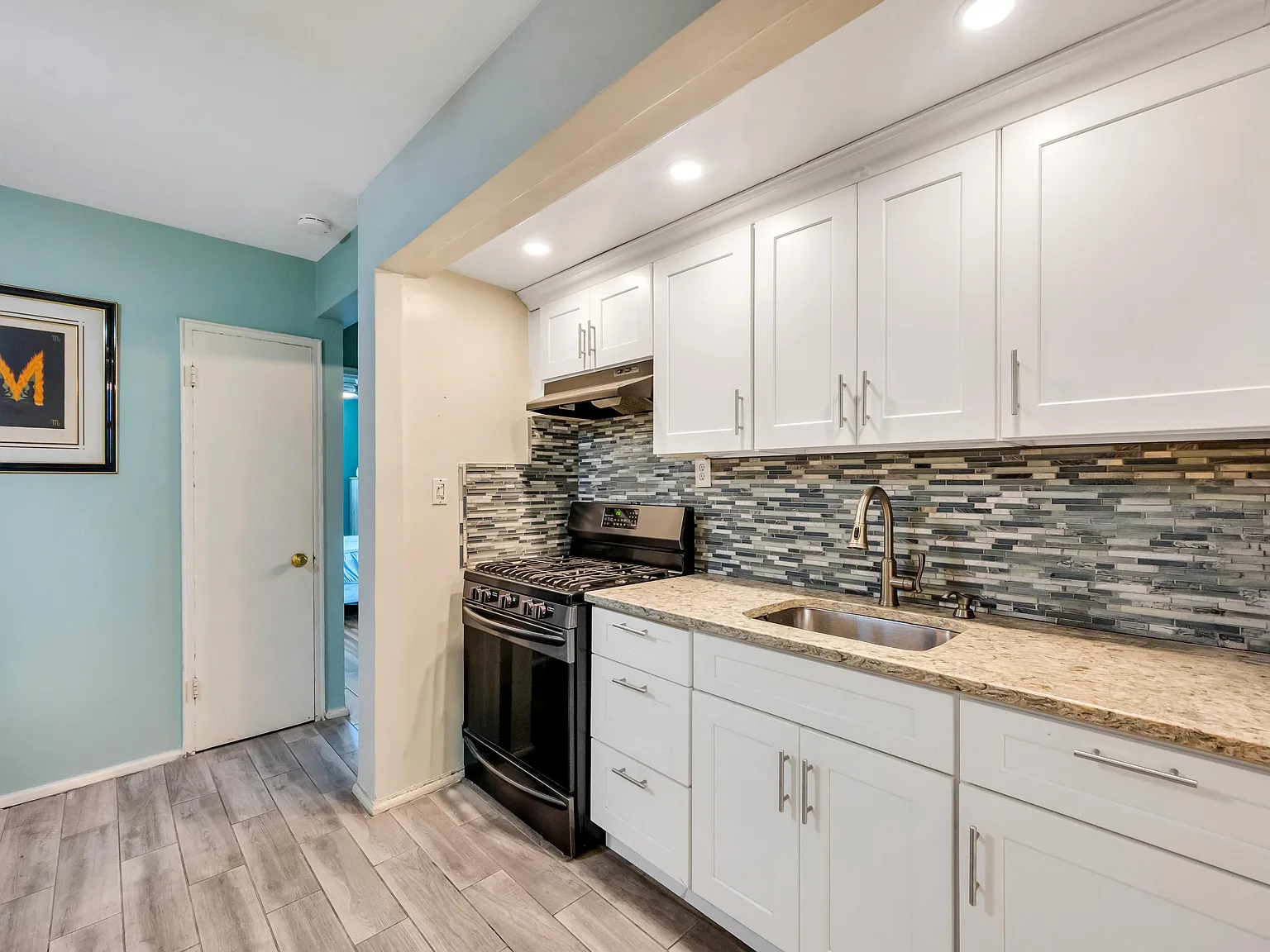 1 bed, $2,400 — Photo 3