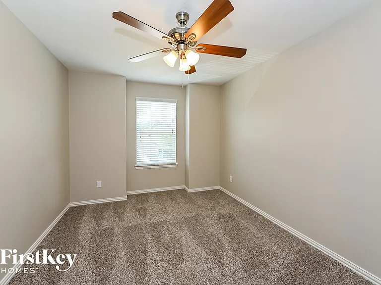 2919 Chaplin Place Dr — Photo 12