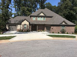 2305 NW Maple Glen St, Bentonville, AR 72712