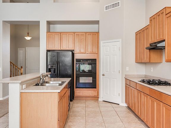 5th image of 1325 S Peden Ct