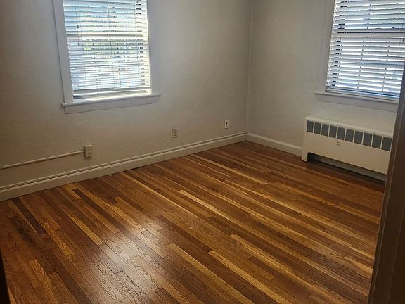4th image of 34 Antico Way #A