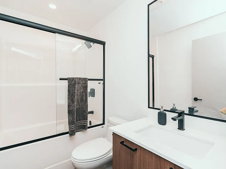 45815 Princess Ave #G3 — Photo 8