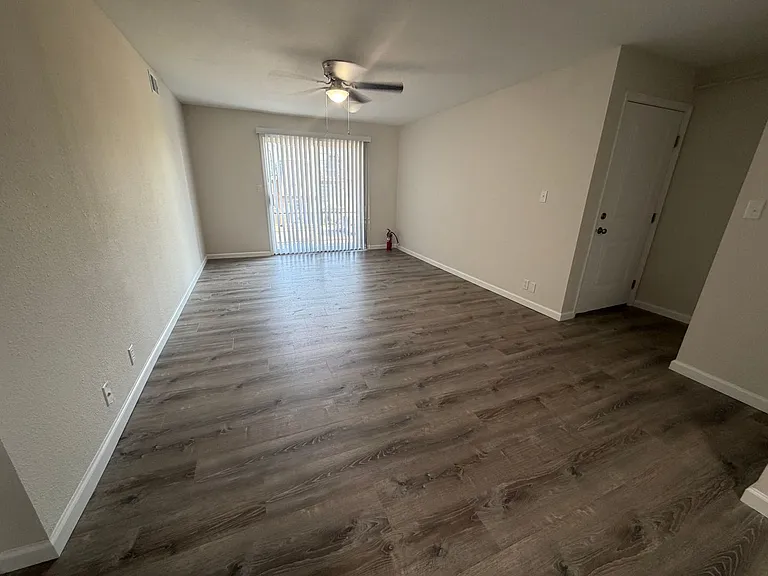 3408 Balboa Ln #32 — Photo 3