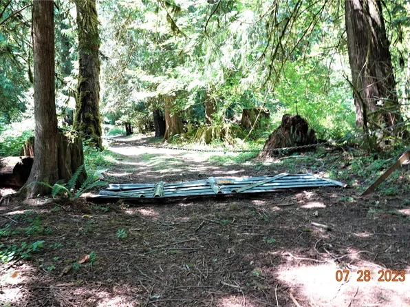 135 Cedar Grove Road, White Pass, WA 98377