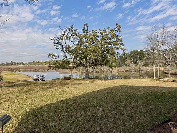 3rd image of 2730 Gator Rd