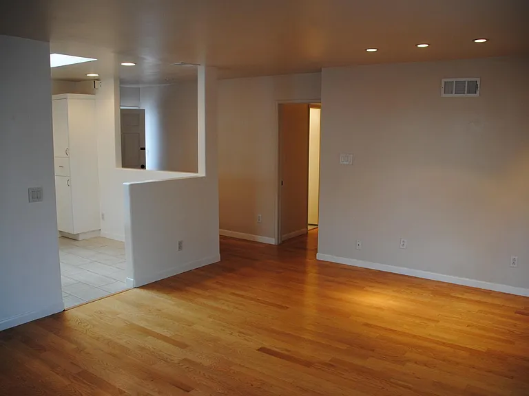 4474 Mount Henry Ave — Photo 10