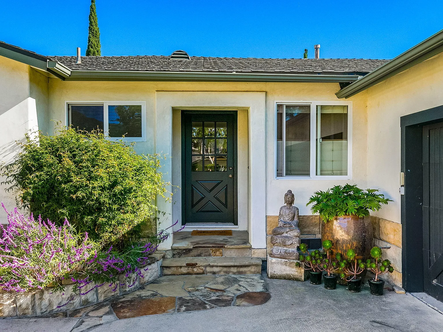 3 bed, 2.0 bath, $6,950 — Photo 4