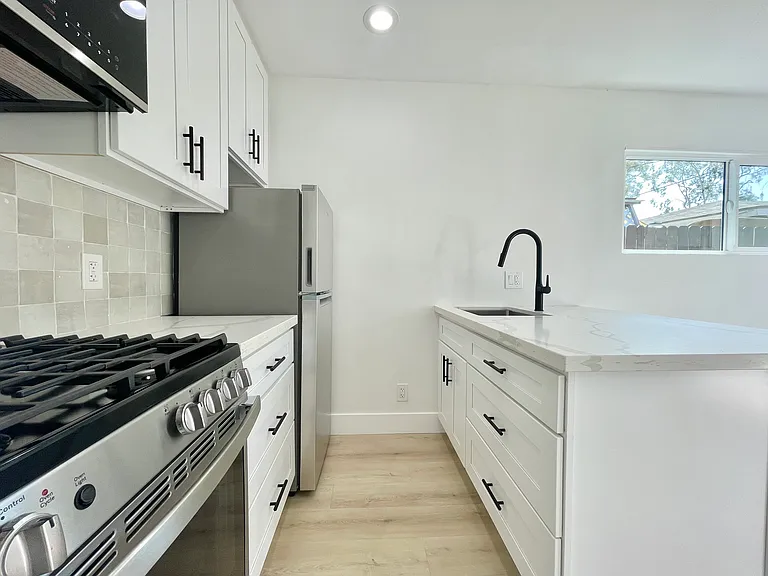 787 Joann St #B — Photo 4