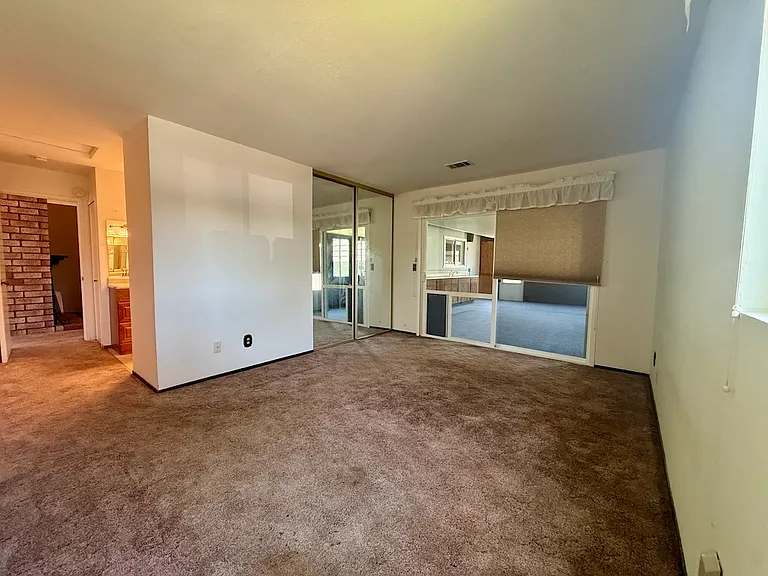 2810 Miller Ct — Photo 20