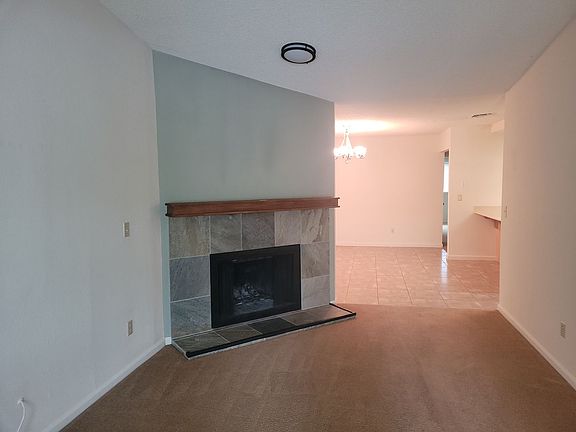 4th image of 6820-6822 Folsom Oaks Ct