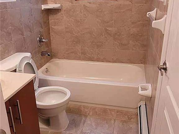 5th image of 68-08 59th Dr Floor 1