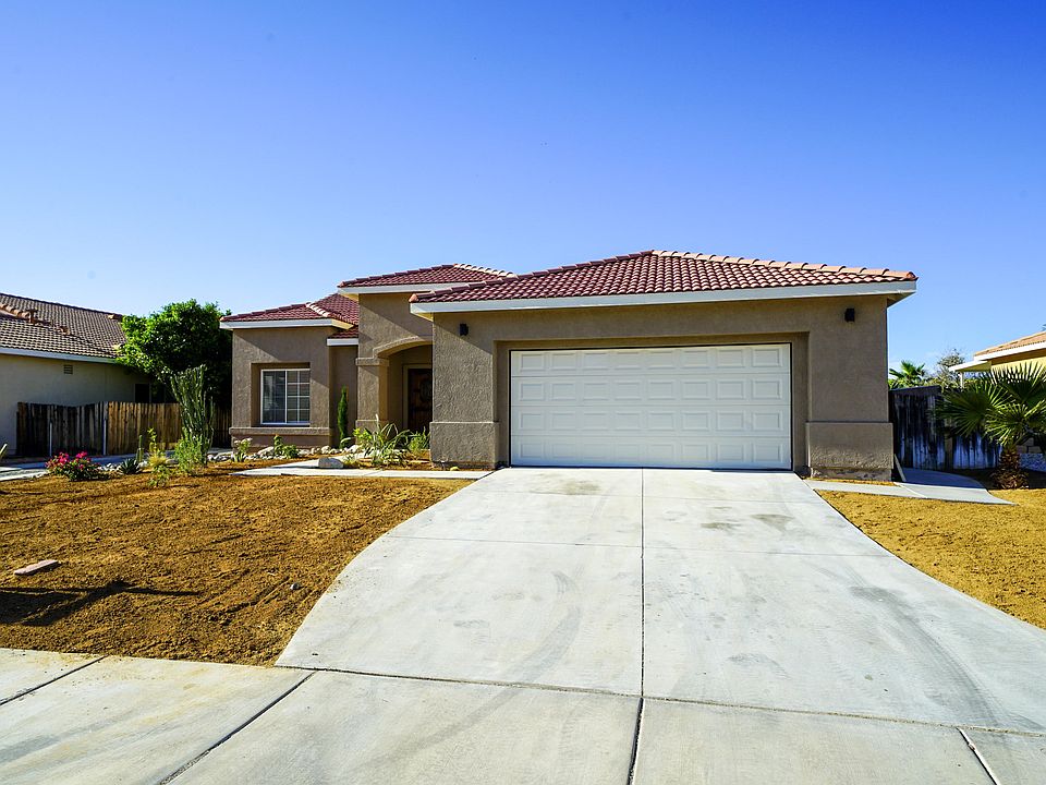 1st image of 65619 Avenida Cadena
