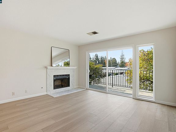 2nd image of 1077 Wesley Ct APT 7